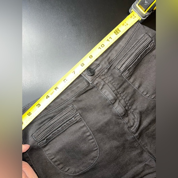 Urban Outfitters BDG Black Denim High-Waisted Shorts Size 28 EUC - Picture 9 of 10